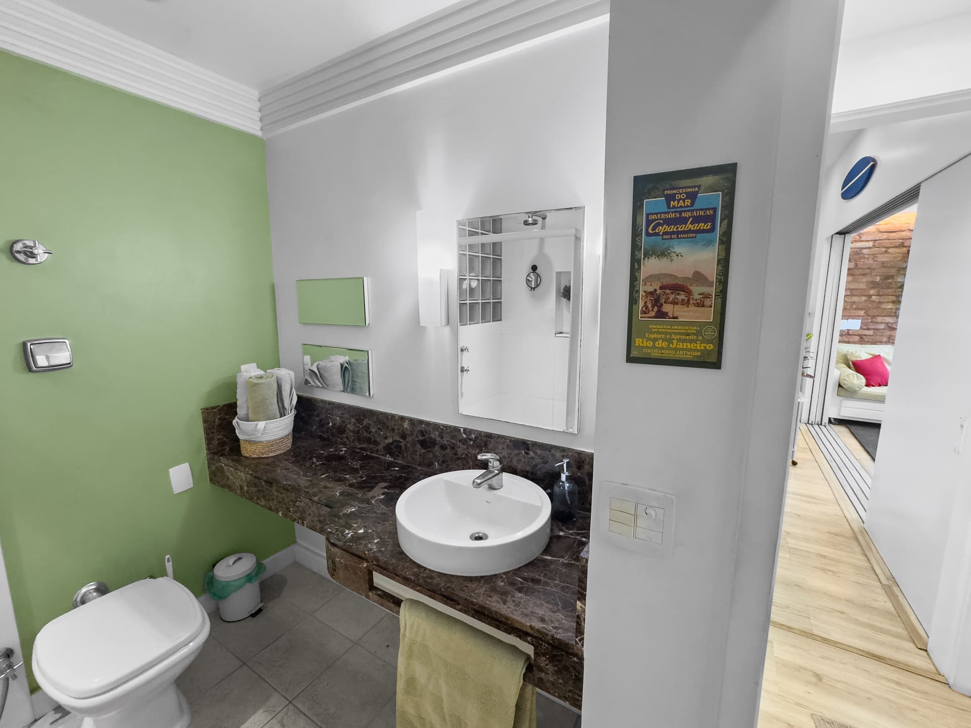 Huge Surf Loft with King Bed + Jacuzzi - 2