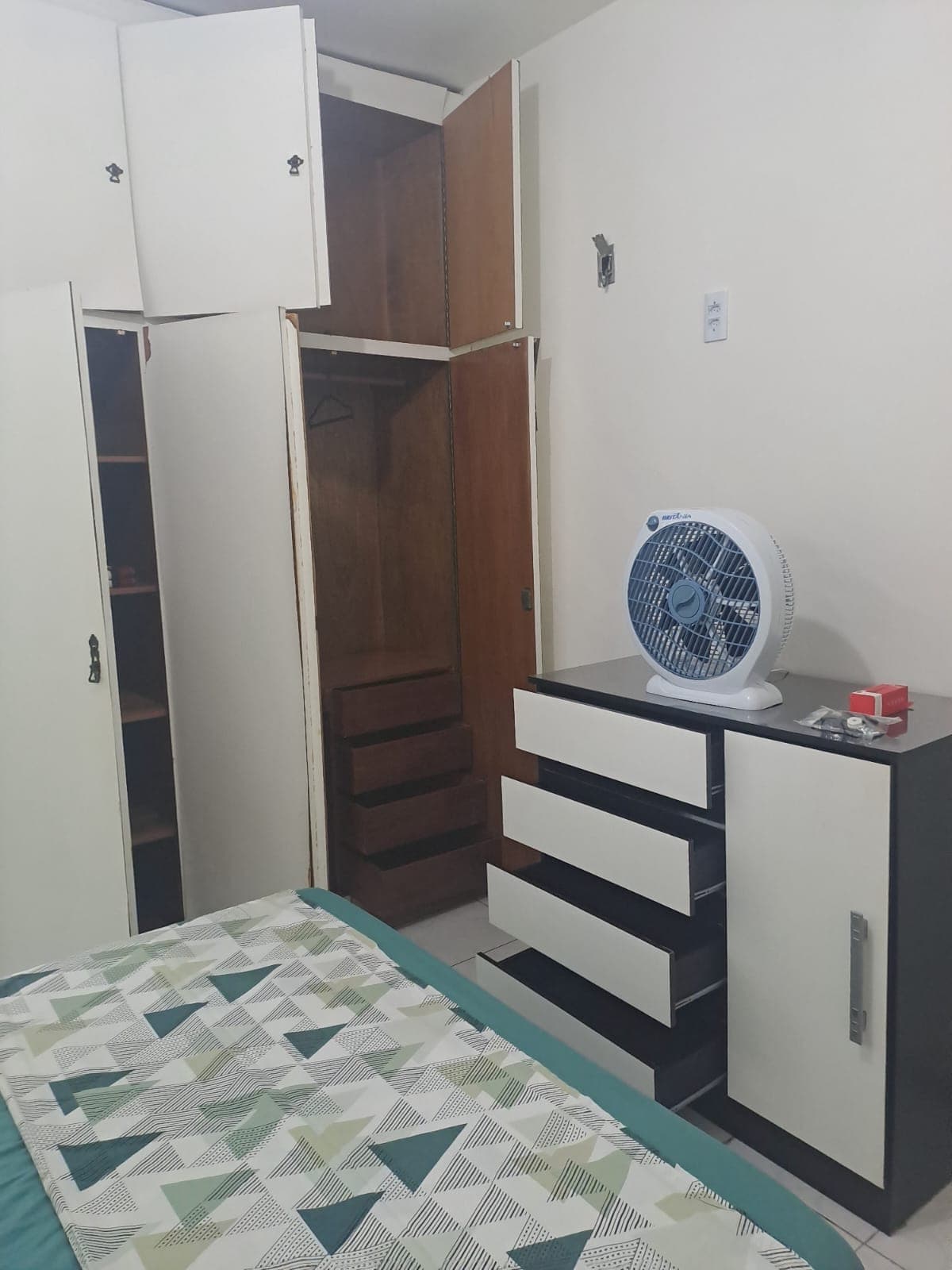 Prox. HGF e RIOMAR Aluguel Quarto Suíte Rever Indiv Mobiliado - 4