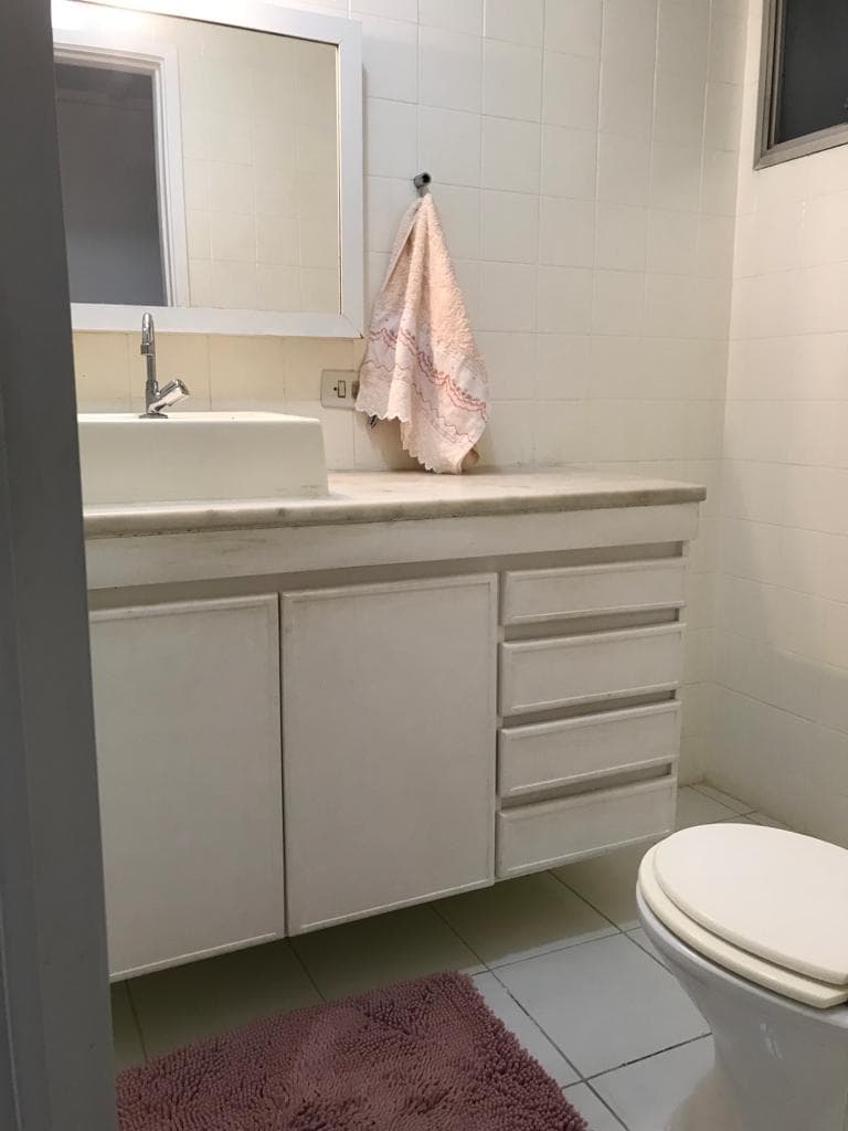 Quarto amplo com banheiro de uso exclusivo. - 7