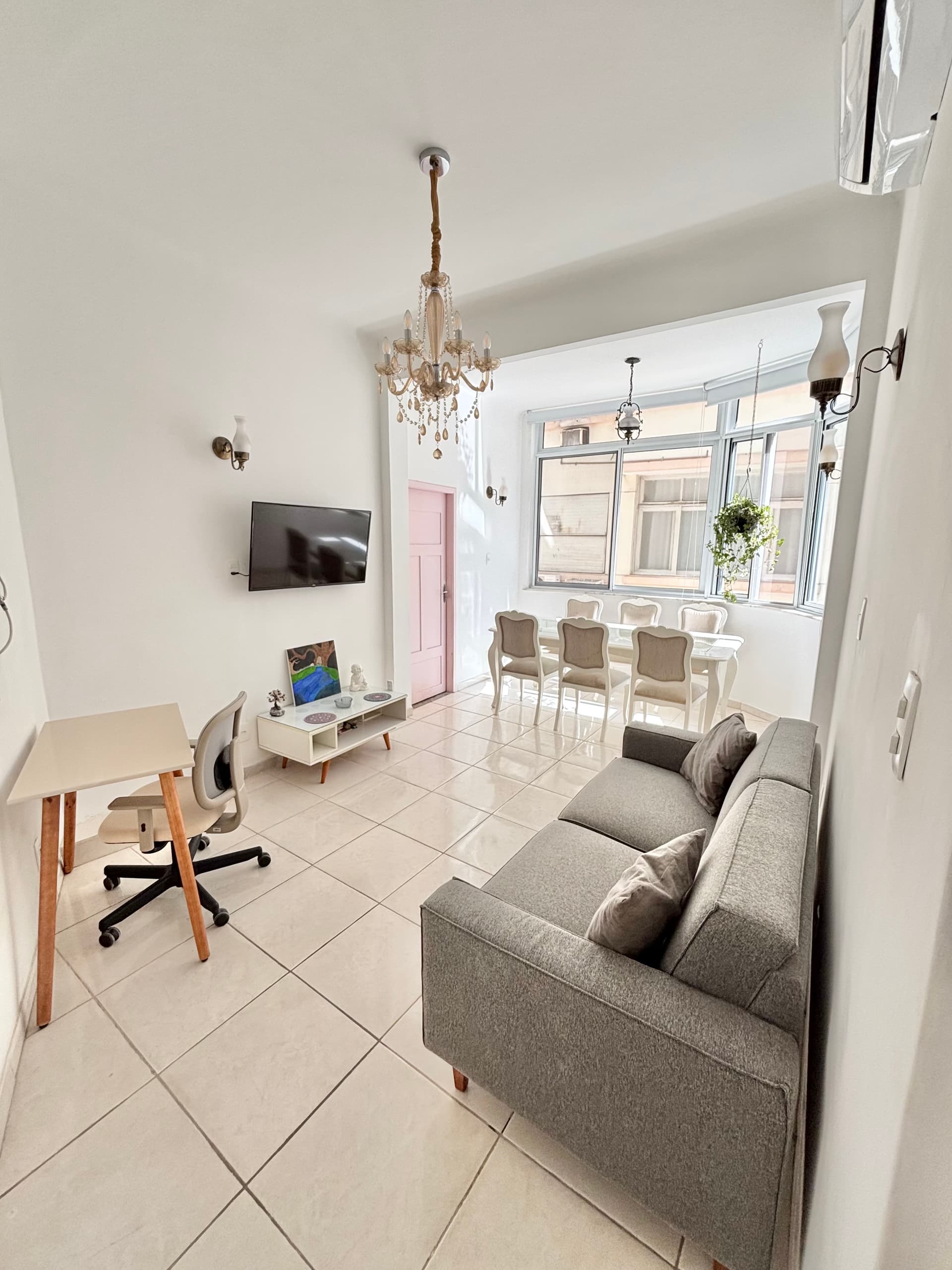 Copacabana Room with aircon, fast WiFi and smart tv - 3