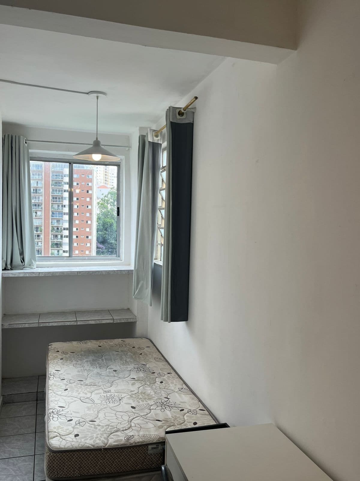 Quarto individual no Sumaré - 1